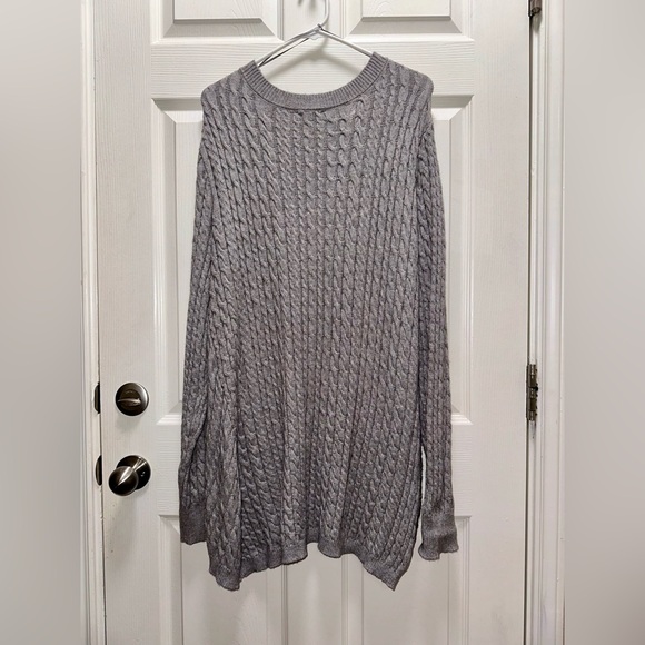 Women’s Cable Knit Asymmetrical Hem Sweater - Picture 3 of 5